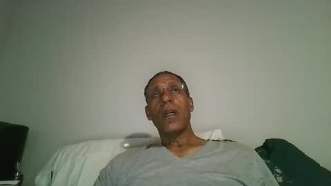Snapshot of poolguy2496 chatting on October 5, 6:33 am poolguy2496 online show from October 5, 6:33 am