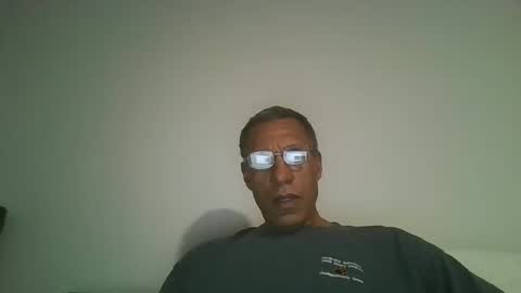Snapshot of poolguy2496 chatting on October 11, 3:00 am poolguy2496 online show from October 11, 3:00 am