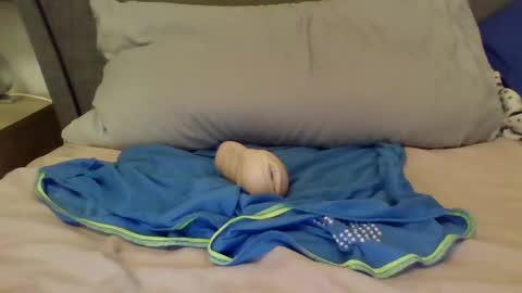 TheMan002 online show from December 10, 1:22 pm