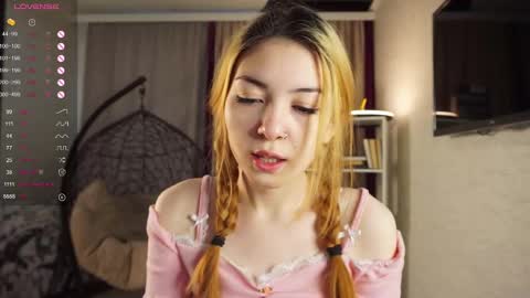 Snapshot of popy_star chatting on March 5, 5:18 am Agnes online show from March 5, 5:18 am