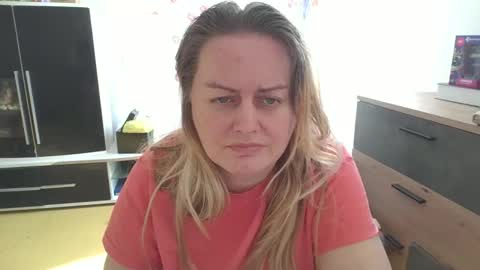 MelissOfficial online show from March 3, 10:00 am