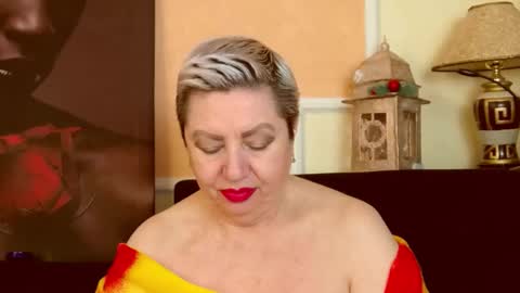 LADY POSH online show from February 19, 9:58 pm