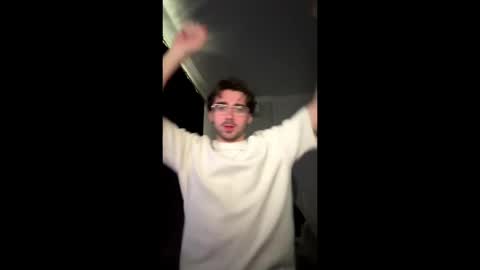 poulze online show from April 7, 11:01 am