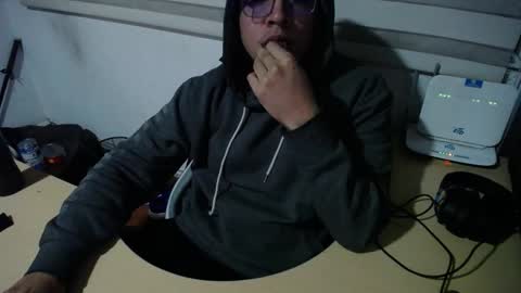 powerfulzeus2 online show from September 24, 3:02 am