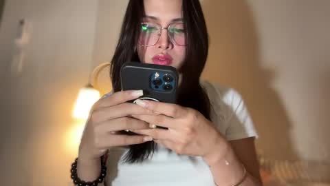 Oh my Amber online show from February 2, 4:00 pm