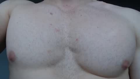 Snapshot of preettyboyx chatting on October 13, 8:33 pm JUAN online show from October 13, 8:33 pm