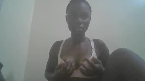 prettiest_doll online show from December 23, 4:29 am