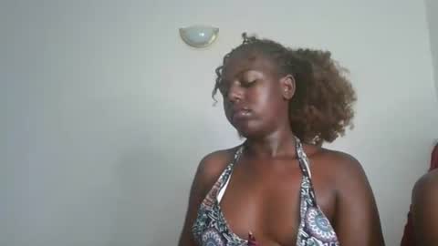 pretty_empress online show from July 1, 11:24 pm