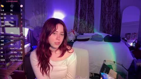 Snapshot of pretty_in_p1nk chatting on February 11, 5:47 am Sophie  online show from February 11, 5:47 am