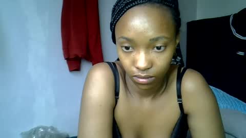pretty jazminee online show from July 10, 6:40 am