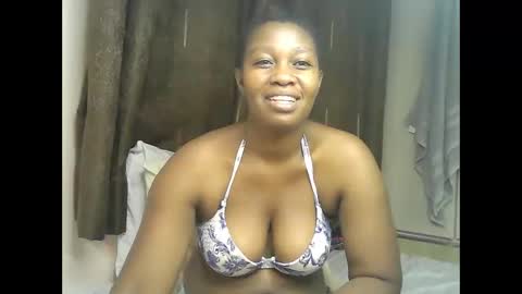 pretty_kylah online show from April 23, 2:52 am