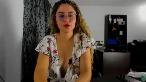 pretty_latina2 online show from January 26, 6:59 am