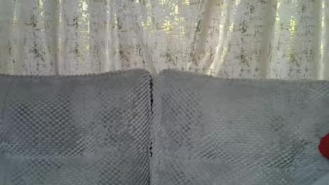 pretty_petite24 online show from June 19, 11:11 pm