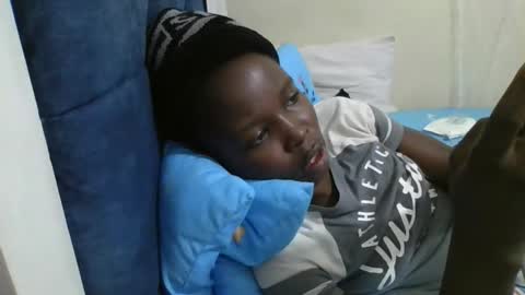 pretty_petite_ebony online show from April 9, 5:11 am