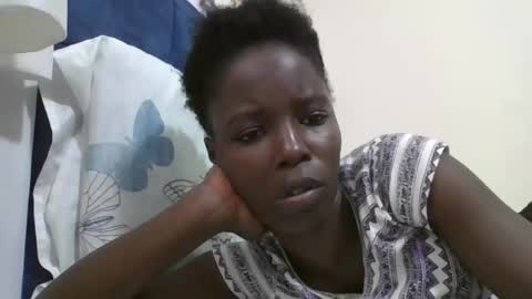 Snapshot of pretty_petite_ebony chatting on October 25, 9:52 am pretty_petite_ebony online show from October 25, 9:52 am