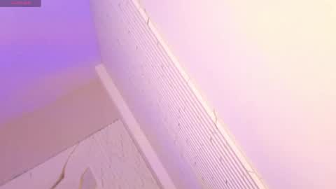 pretty_tay online show from April 21, 11:39 am