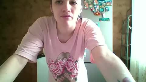 Bella online show from May 15, 3:59 am