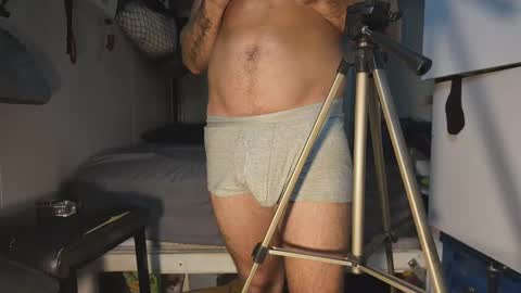 Prettybigcock1 online show from February 10, 11:04 am