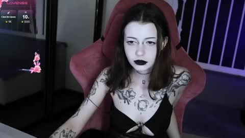 Violet online show from October 13, 8:55 pm