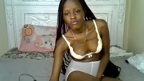 Bunny online show from October 18, 11:42 pm