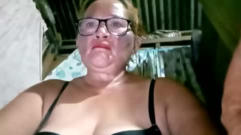 prettyrose01 online show from June 10, 7:57 pm