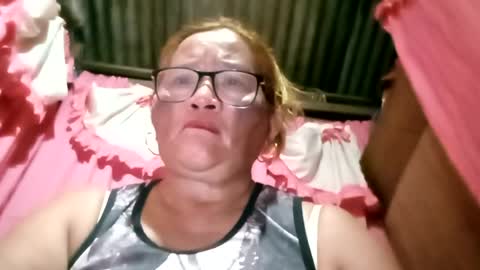 prettyrose01 online show from July 30, 1:56 pm