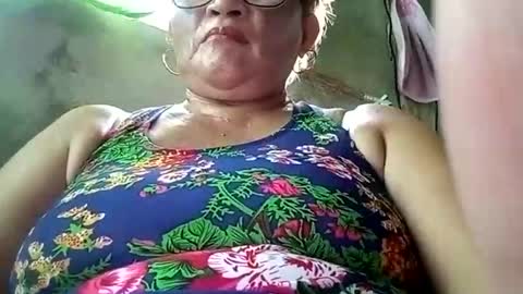 prettyrose01 online show from June 11, 8:23 am