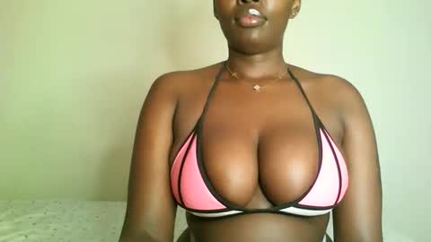 prettyvishy online show from September 19, 3:43 am