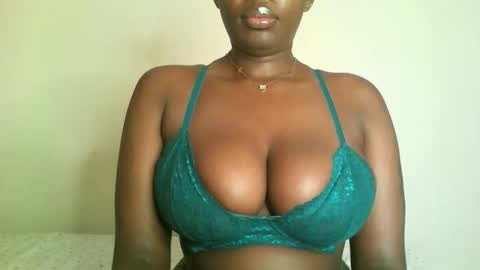 prettyvishy online show from January 8, 5:13 am