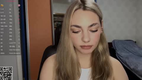 Amelia online show from December 18, 6:58 pm