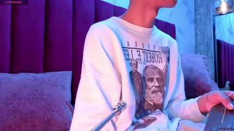 PRINCEPOPPY  online show from April 2, 2:30 am