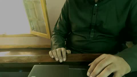 lover online show from September 18, 6:39 am