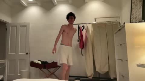 Peaches online show from March 9, 6:39 am