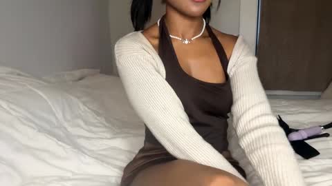 Princess Aleah online show from December 6, 9:18 pm