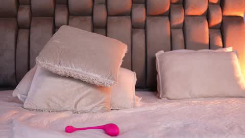 Lu online show from March 4, 10:29 pm