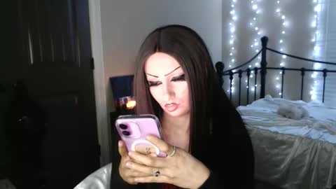 princessminxxy online show from May 2, 12:49 am