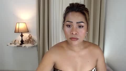 princessyanzy1 online show from February 26, 3:57 am