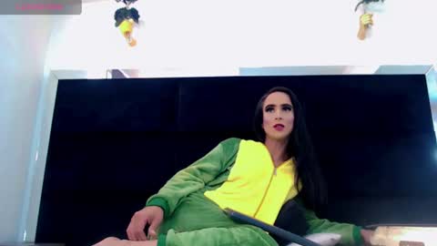 priscilarainbow online show from June 26, 6:35 pm