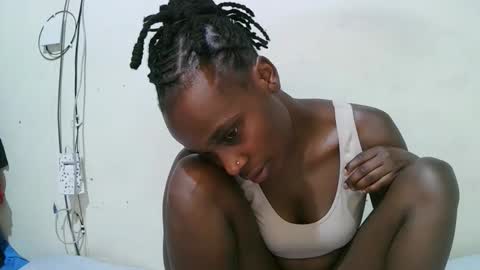 pritty_amber online show from April 10, 8:08 am