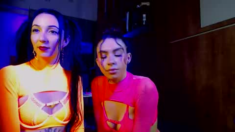 Lua Sekmet online show from November 15, 5:53 am