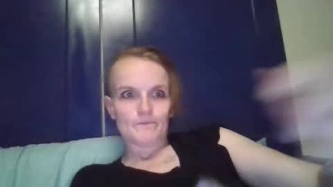 Snapshot of properfuct chatting on January 13, 1:06 pm Properfuct online show from January 13, 1:06 pm