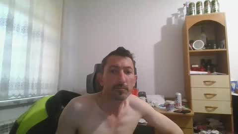 Mariusz online show from April 9, 5:00 am