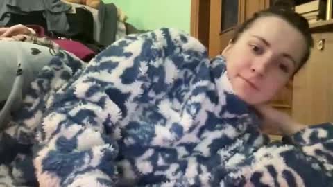 proud sweet 21 online show from March 17, 10:15 pm