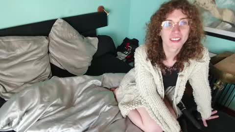 prxscillia_tx online show from March 29, 12:40 pm