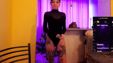 LUCY -----    online show from January 7, 10:22 am