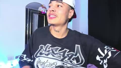 puca_and_garu online show from April 16, 2:22 am