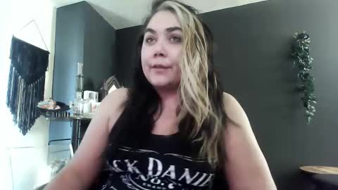 Krystle online show from December 5, 2:37 pm