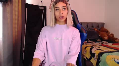 Cris online show from October 2, 2:27 pm