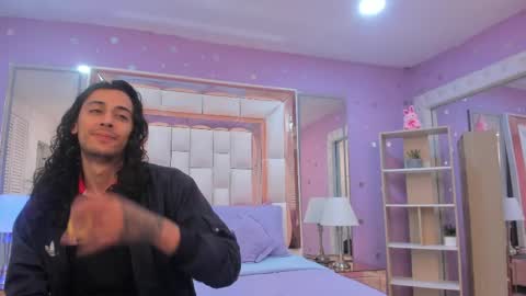 Experienced guys  online show from May 5, 7:41 pm