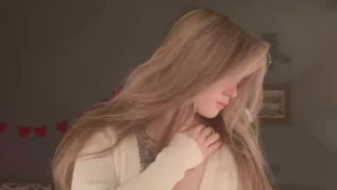 Bella online show from April 8, 5:43 am